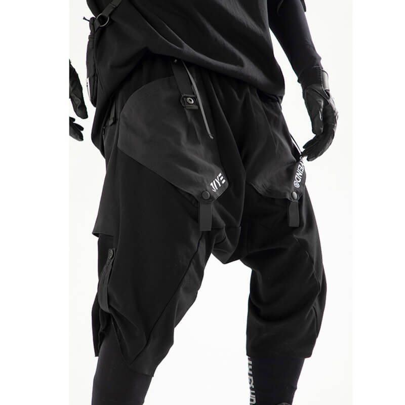 TECHWEAR CARGO PANTS ' Kokuto 'Short Cargo Pants
